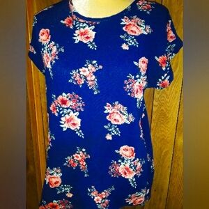 Womans Rue 21 Large Floral Blouse  Airy Top Summer Spring Vibes Style Shirt